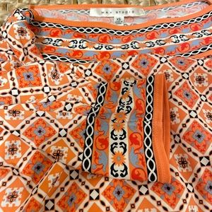 BEAUTIFUL slim fit dress!! Like new!!!!!!